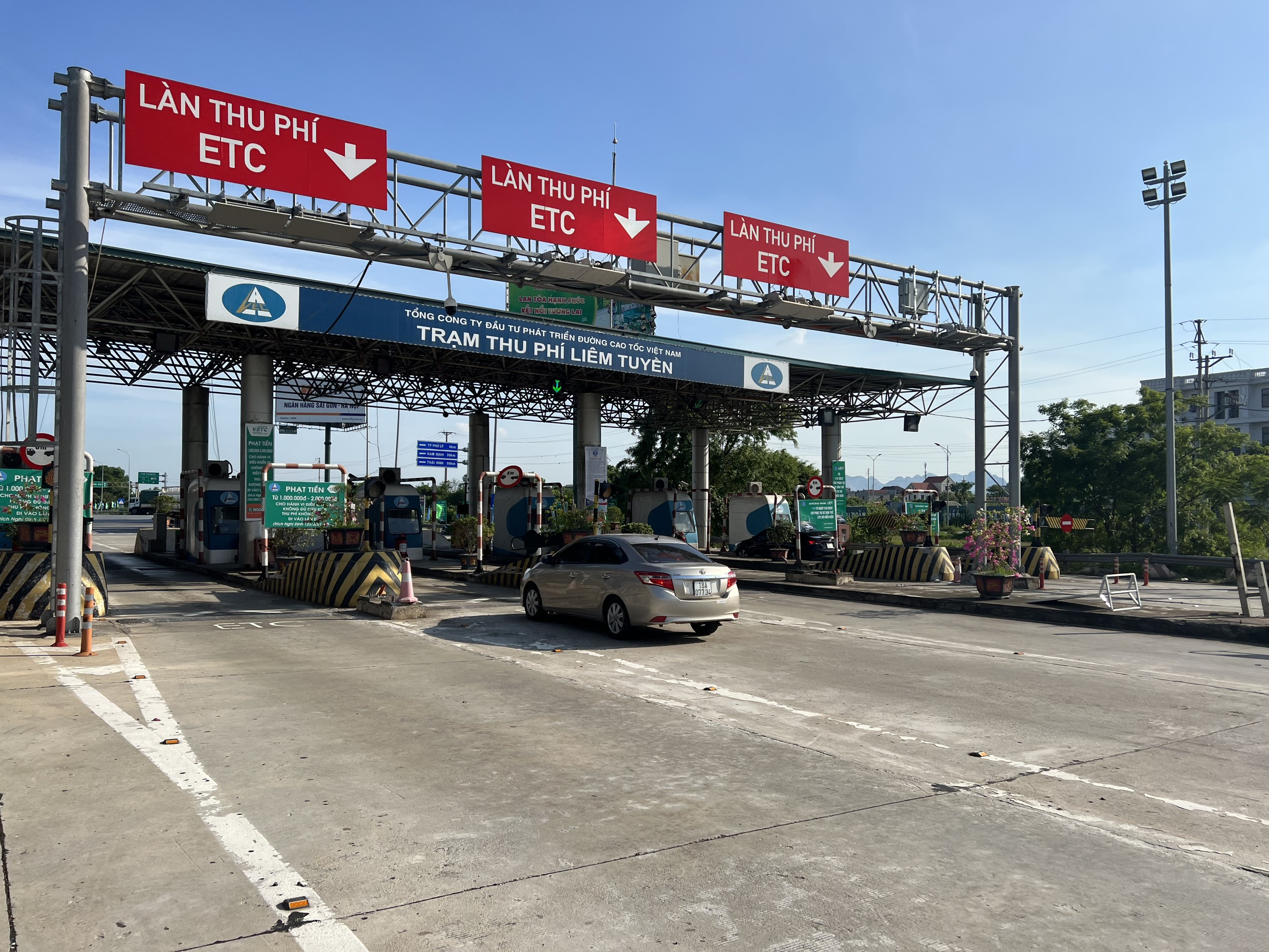 Hệ thống ETC tại nút giao Liêm Tuyền, cao tốc Cầu Giẽ - Ninh Bình.