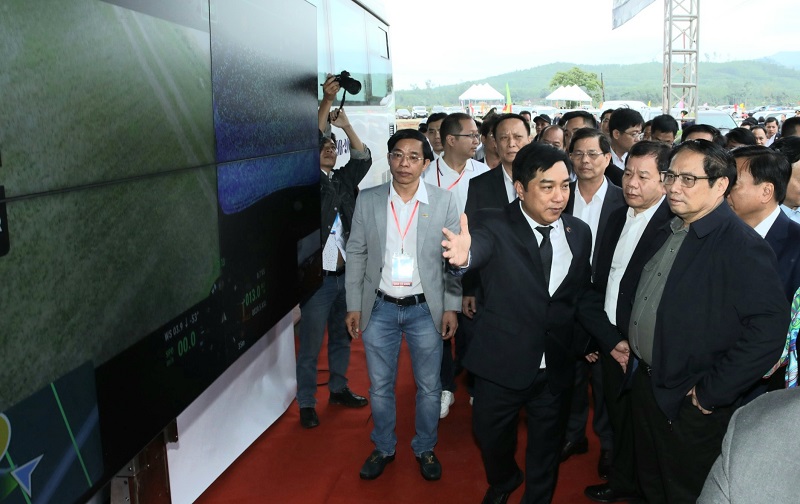 Lãnh đạo Tập đoàn Đèo Cả báo cáo Thủ tướng về công tác triên khai Gói thầu XL1, Dự án thành phần Quảng Ngãi - Hoài Nhơn.