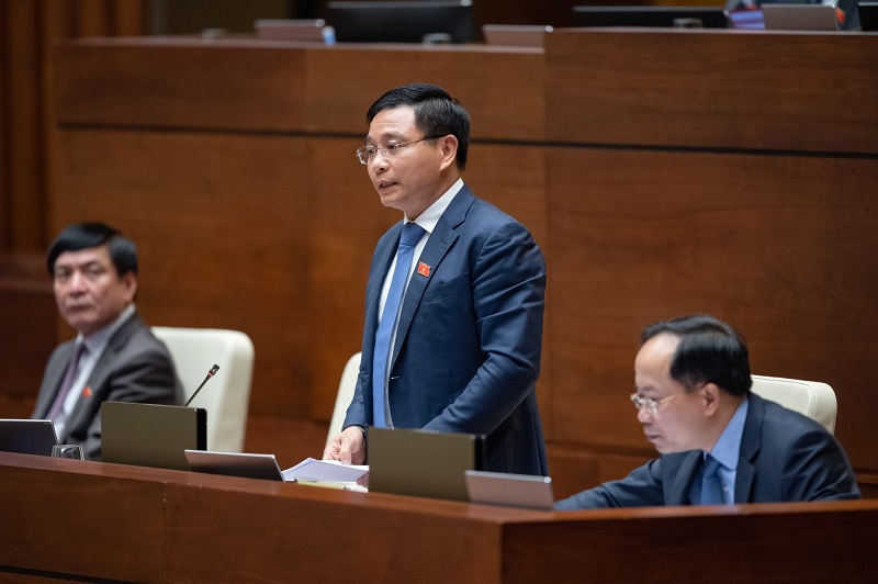 Bộ trưởng Bộ GTVT Nguyễn Văn Thắng tại phiên chất vấn vào chiều 7/6/2023.