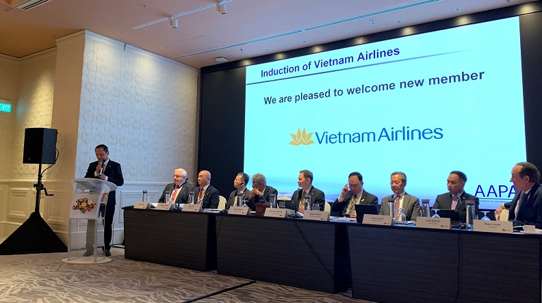 1. Tổng giám đốc Vietnam Airlines Lê Hồng Hà phát biểu gia nhập AAPA