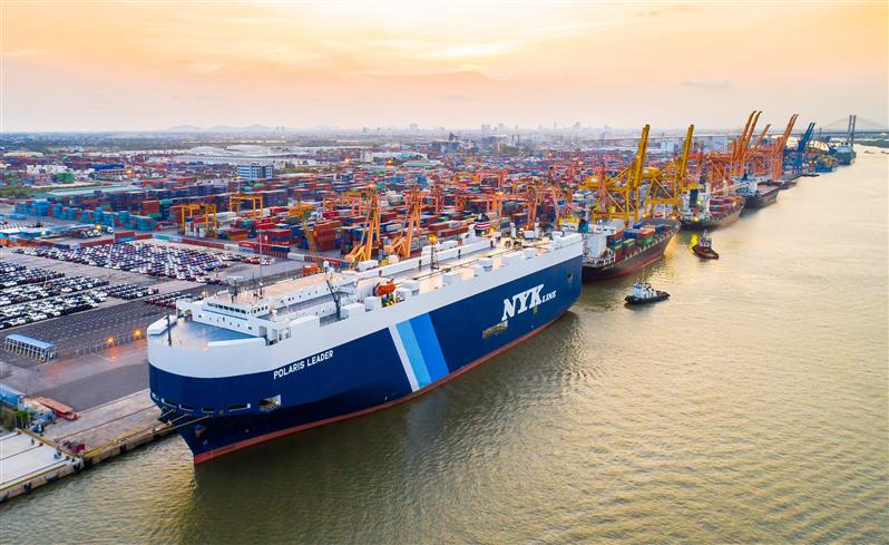 Bến cảng Tân Vũ - Hải Phòng do Công ty cổ phần Cảng Hải Phòng, đơn vị thành viên của VIMC khai thác.