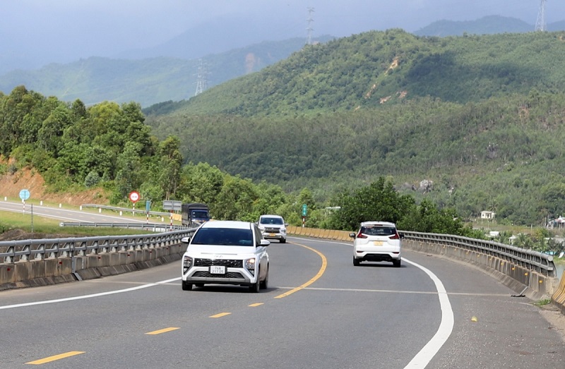 Một đoạn cao tốc Cao Bồ - Mai Sơn.