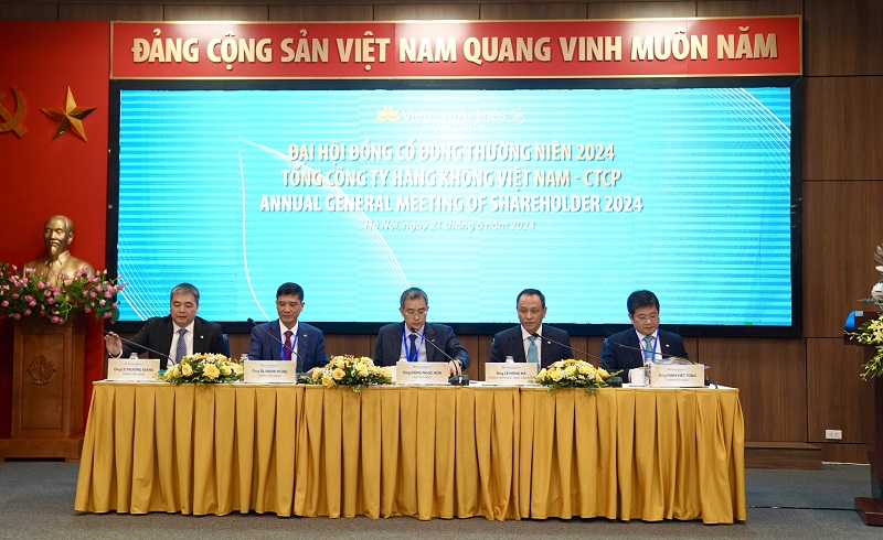 Ban chủ toạ điều hành Đại hội đồng cổ đông thường niên Vietnam Airlines 2024.