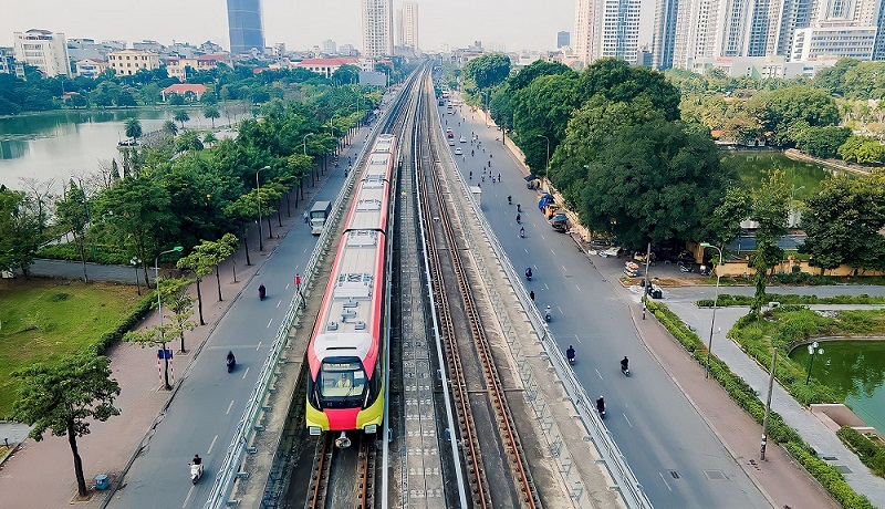 Vận hành thử đoạn đi trên cao của tuyến đường sắt đô thị Nhổn - ga Hà Nội.