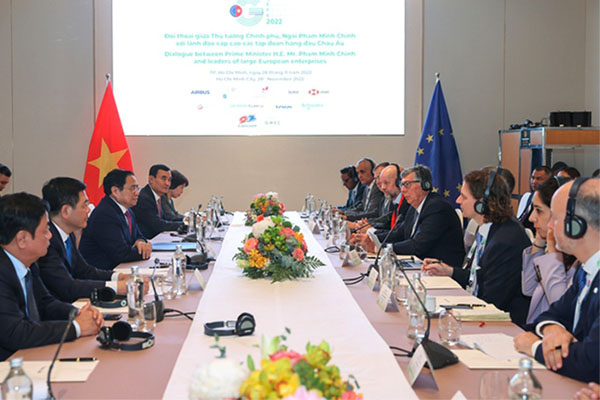 Thủ tướng Phạm Minh Chính tiếp các lãnh đạo tập đoàn lớn của châu Âu tại Diễn đàn kinh tế xanh 2022