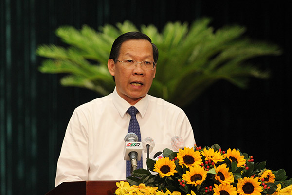 Chủ tịch UBND TP.HCM Phan Văn Mãi phát biểu tại phiên họp HĐND chiều 8/12 
