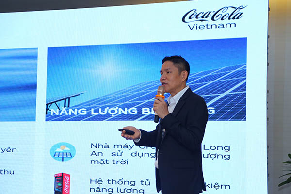 Ông Bùi Khánh Nguyên – Phó Tổng Giám đốc Đối ngoại, Truyền thông và Phát triển Bền vững Công ty Coca-Cola Việt Nam chia sẻ về Biến đổi khí hậu toàn cầu và mục tiêu phát thải ròng bằng “0”