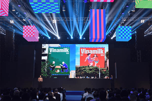 Nhận diện thương hiệu mới của Vinamilk kế thừa di sản văn hóa của thương hiệu quốc dân gần 50 năm tuổi, với tinh thần mới mẻ - trẻ trung hơn.