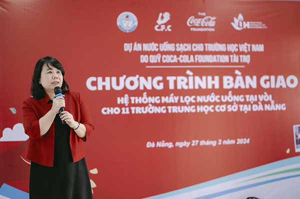 Bà Bùi Đặng Duyên Mai-Đại diện Coca-Cola phát biểu tại sự kiện