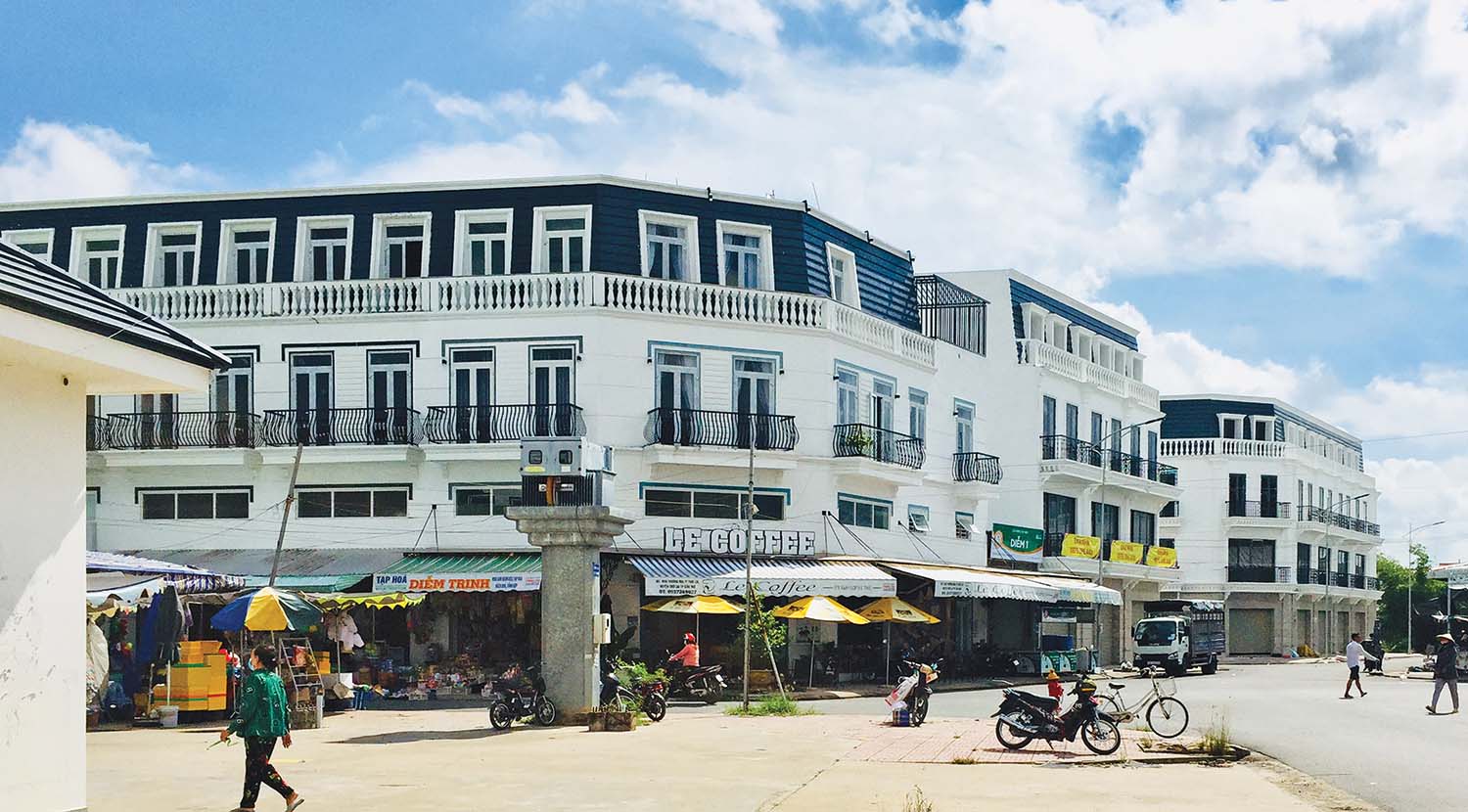 Khu phố thương mại Chợ trung tâm Thới Lai ngày một khang trang
