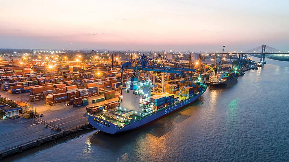 Cảng Đình Vũ đang trở thành 1 cảng container chuyên nghiệp 	Ảnh: Thanh Tân