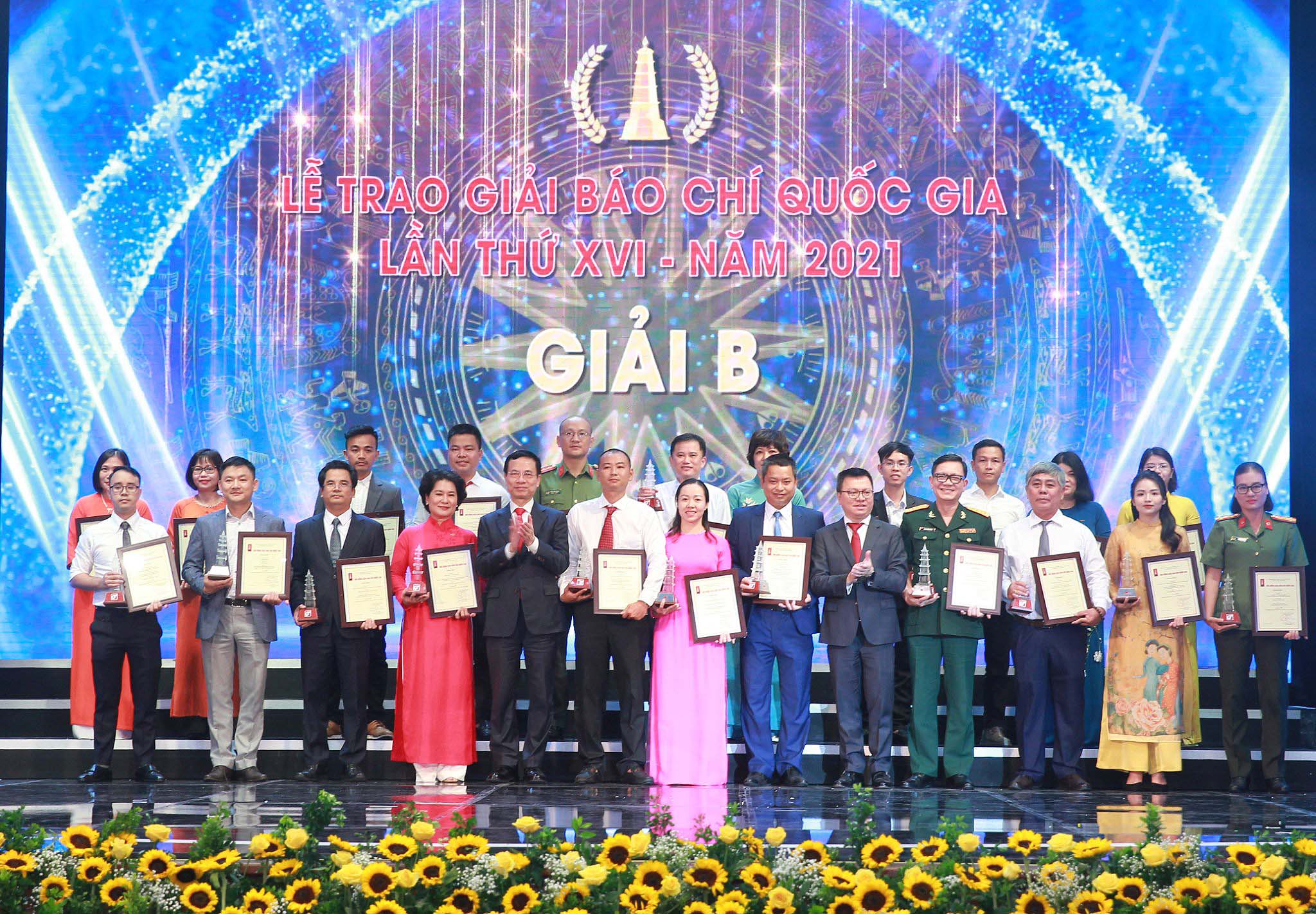 Nhà báo Phạm Anh Minh (Báo Đầu tư) nhận Giải B giải Báo chí Quốc gia năm 2021
