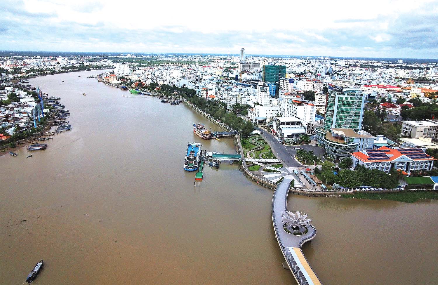 TP. Cần Thơ đang từng bước khẳng định vai trò trung tâm của vùng Đồng bằng sông Cửu Long	Ảnh: Anh Khoa