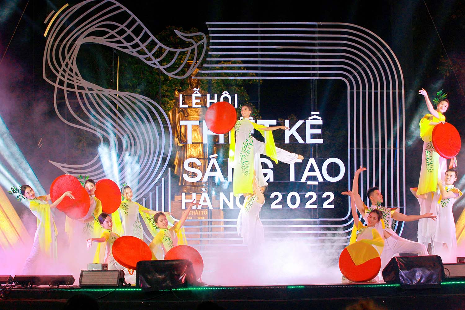 Ấn tượng Chương trình Khai mạc Lễ hội Thiết kế sáng tạo Hà Nội 2022