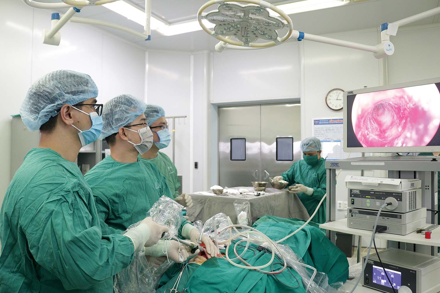 Trang thiết bị hiện đại dùng cho khám chữa bệnh tại Bệnh viện Hữu nghị Việt Tiệp