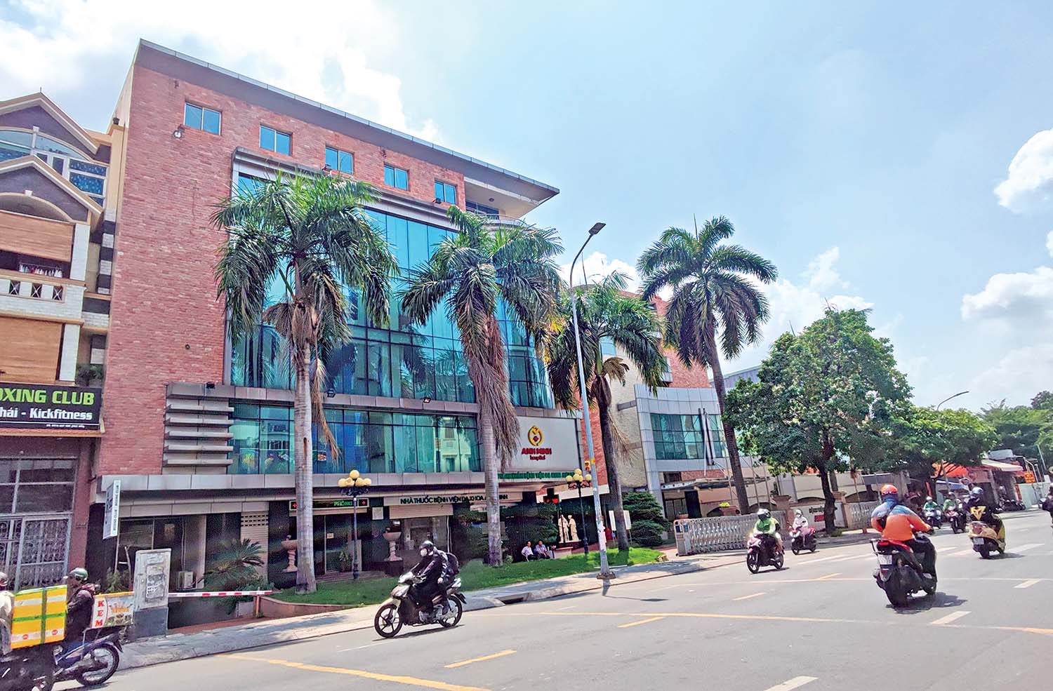 Bệnh viện Đa khoa Anh Minh đang bị bán đấu giá tài sản để trả nợ