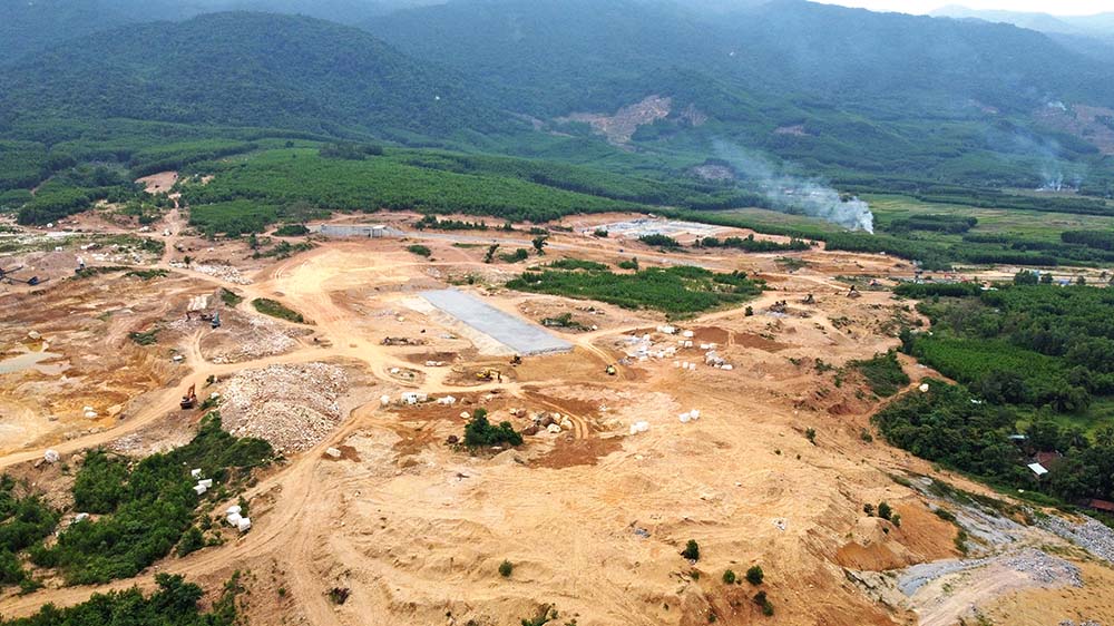 Quang cảnh mỏ đá của Công ty TNHH Đầu tư phát triển nông lâm Quảng Nam 