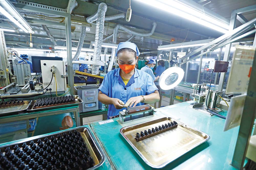 Nhà đầu tư Nhật Bản rất quan tâm đến thị trường Việt Nam. Trong ảnh: Nhà máy Sankoh Việt Nam của Nhật Bản tại Hòa Bình