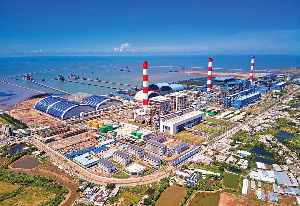 Công nghiệp năng lượng là một trong những thế mạnh của tỉnh Trà Vinh. Trong ảnh: Toàn cảnh Nhà máy Nhiệt điện Duyên Hải - Trà Vinh