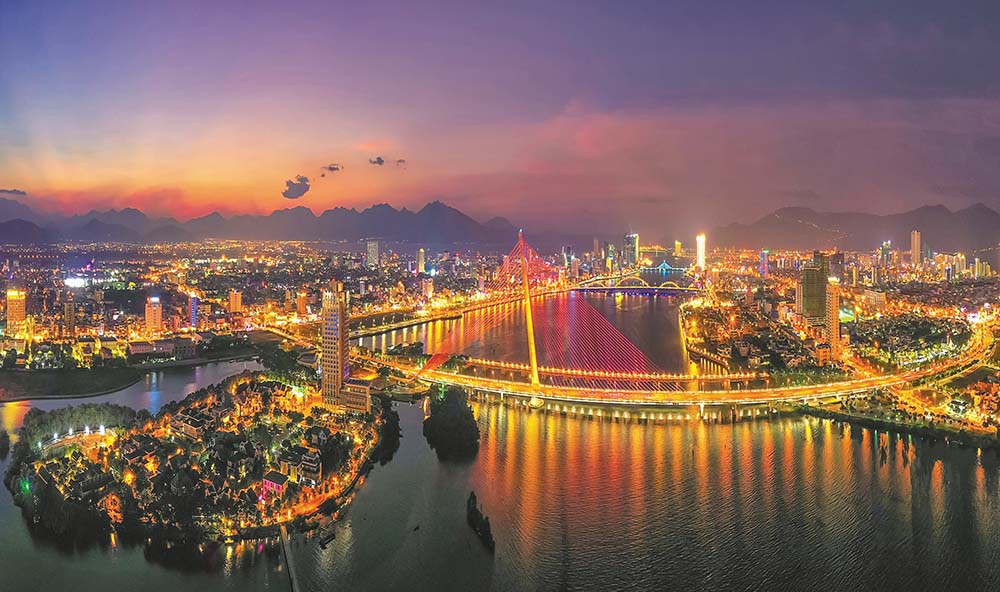 Thành phố Đà Nẵng đang viết tiếp trang sử mới, với những mục tiêu cao hơn, xa hơn