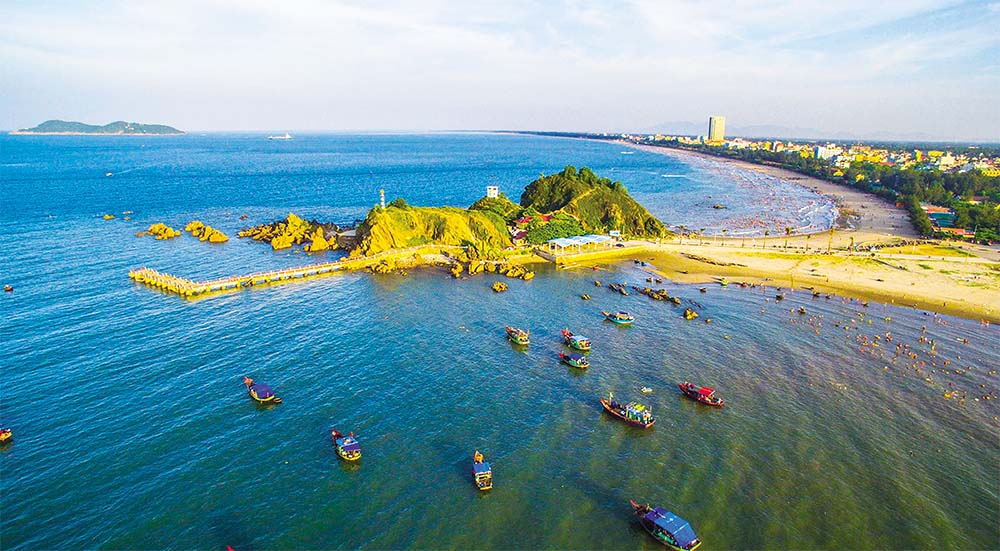 Nghệ An đặt mục tiêu đến năm 2030 trở thành một trong những trung tâm du lịch của vùng Bắc Trung bộ, là điểm đến hấp dẫn của Việt Nam và khu vực Đông Nam Á
