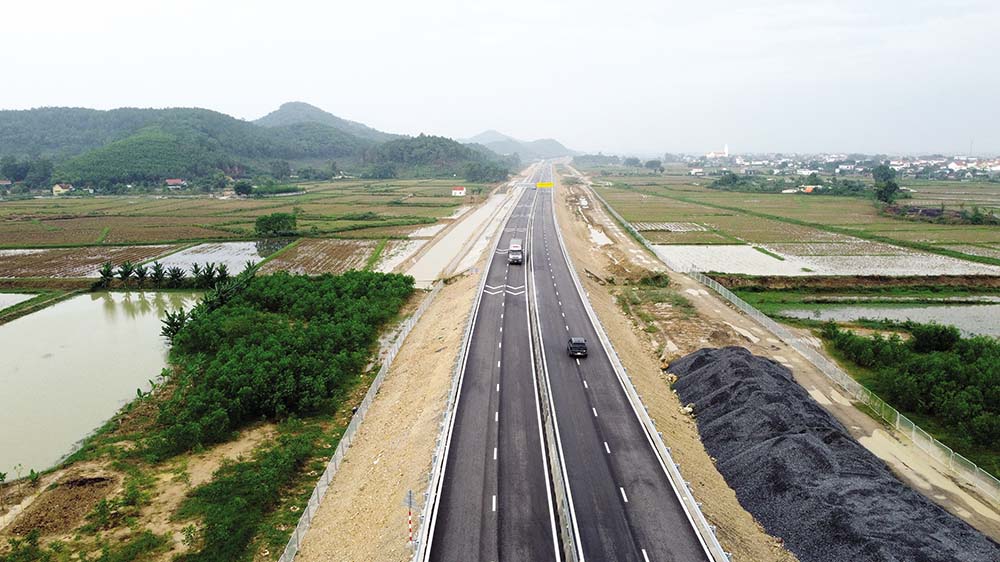 Hạ tầng giao thông đóng vai trò then chốt, tạo sức bật cho sự phát triển của tỉnh Nghệ An