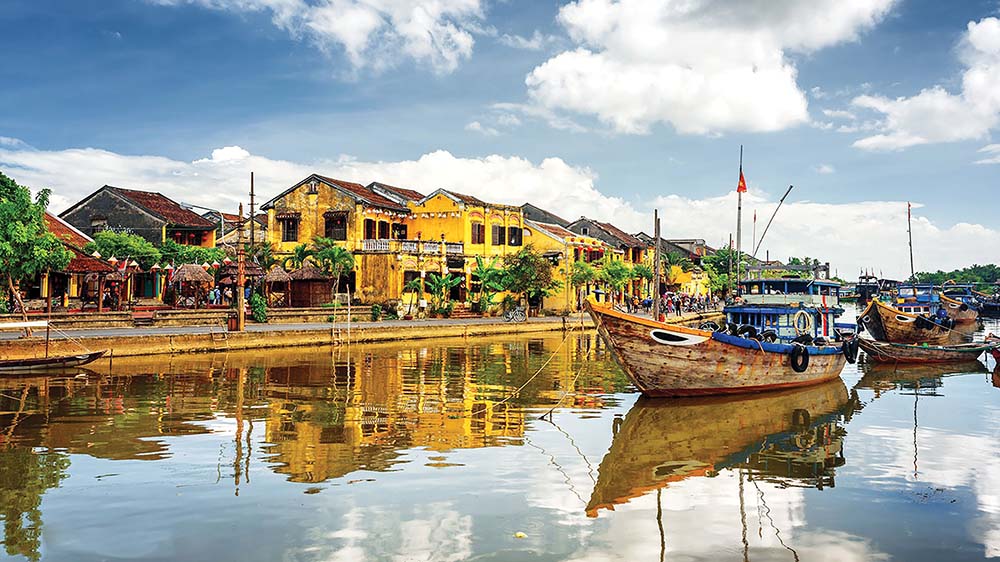 Việt Nam có nhiều điểm đến hấp dẫn du khách Trong ảnh: Hội An được TripAdvisor xếp vào Top 10  điểm đến hàng đầu thế giới