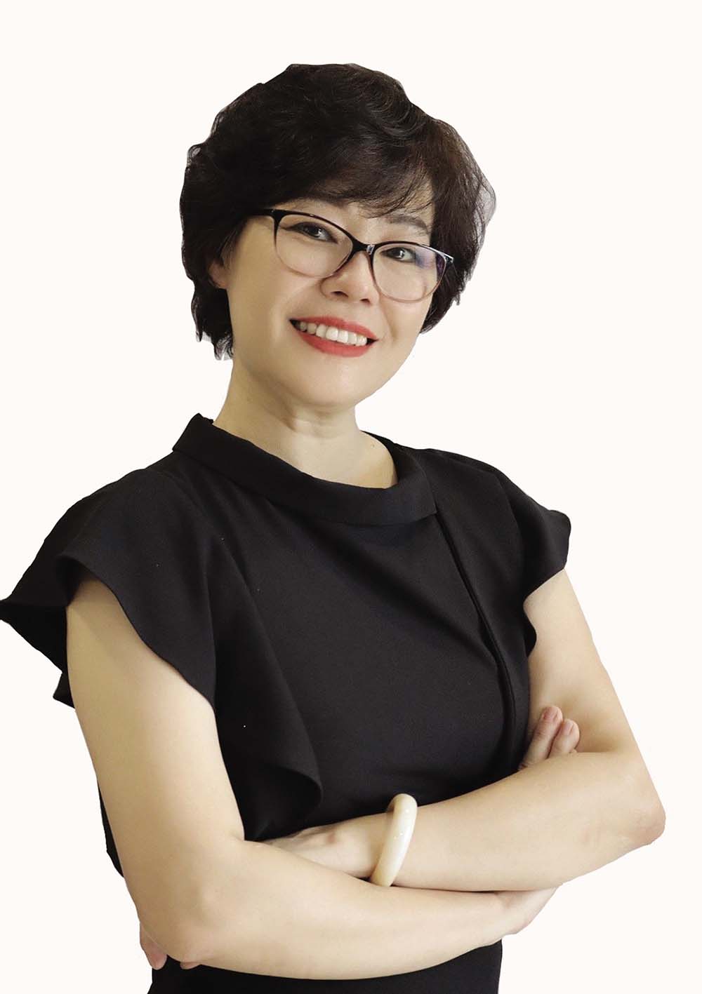 doanh nhân Tracy Huỳnh, Giám đốc đào tạo Học viện Giáo dục và Đào tạo Resolist