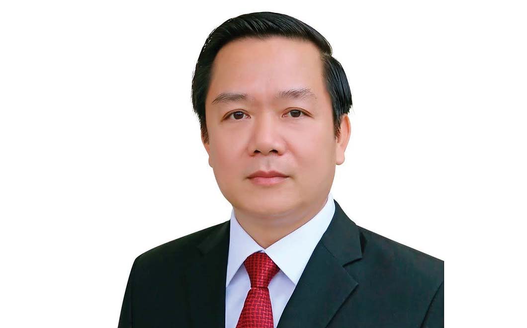 Phạm Quang Ngọc (*) 