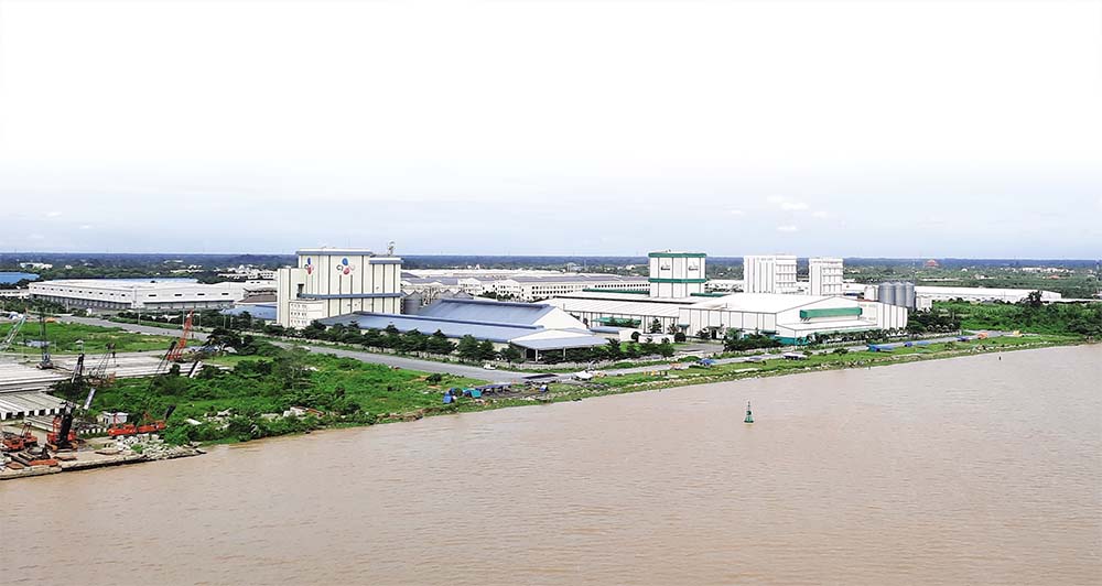 Khu công nghiệp Bình Minh - một trong 2 khu công nghiệp đang hoạt động tại Vĩnh Long, thuận lợi về giao thông cả thủy, bộ và hàng không