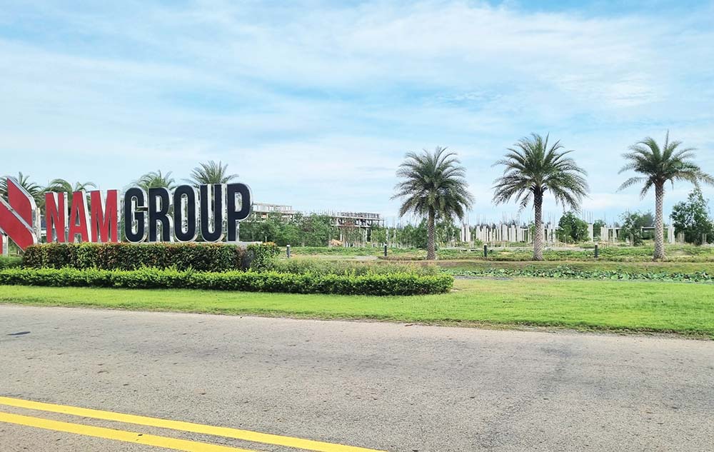 Dự án Thanh Long Bay của Nam Group sau nhiều năm mở bán, nhưng tới nay vẫn chưa xây dựng xong và bàn giao nhà cho khách hàng 	Ảnh: Gia Huy