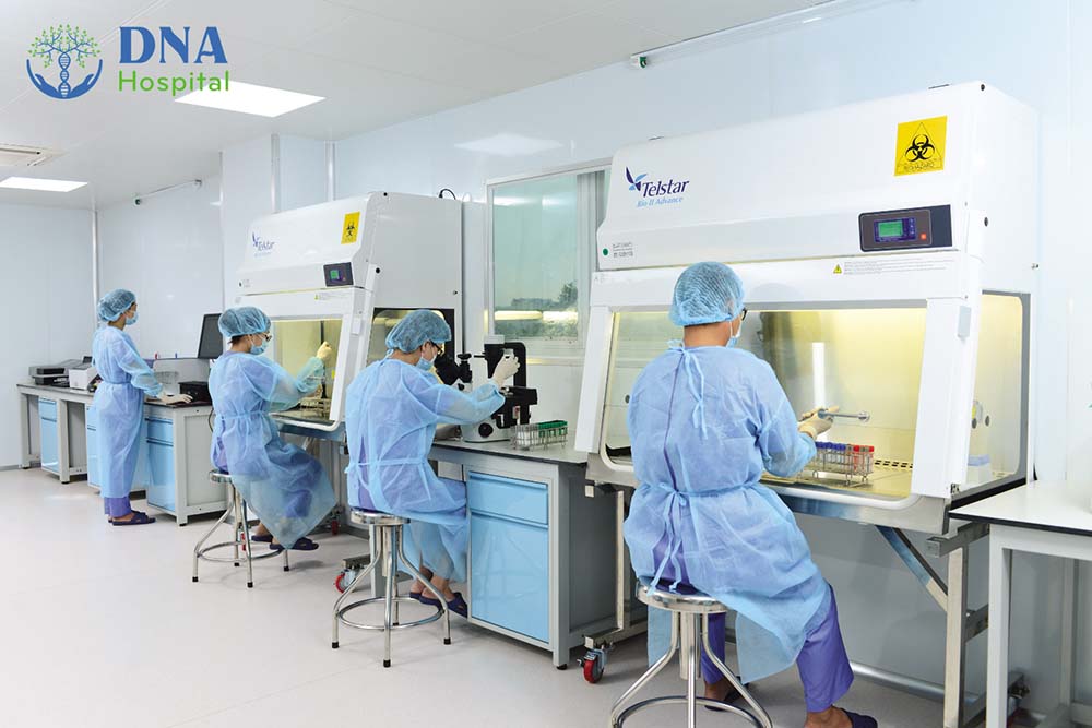 Phòng LAB đạt chuẩn GMP WHO tại Bệnh viện Quốc tế DNA là nơi trực tiếp tách chiết, nuôi cấy tế bào gốc