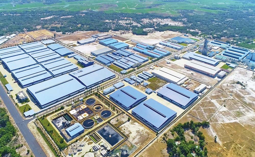 Phát triển khu công nghiệp xanh là xu hướng chung để phát triển bền vững. Trong ảnh: Khu công nghiệp Tam Thăng (tỉnh Quảng Nam)