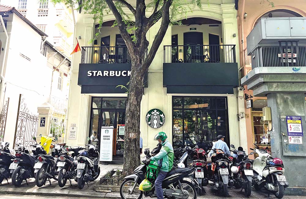 Với mức giá thuê 700 triệu đồng/tháng, Starbucks quyết định đóng cửa hàng vì chủ nhà đòi tăng tiền thuê thêm 50 triệu đồng	(Ảnh: Gia Huy)