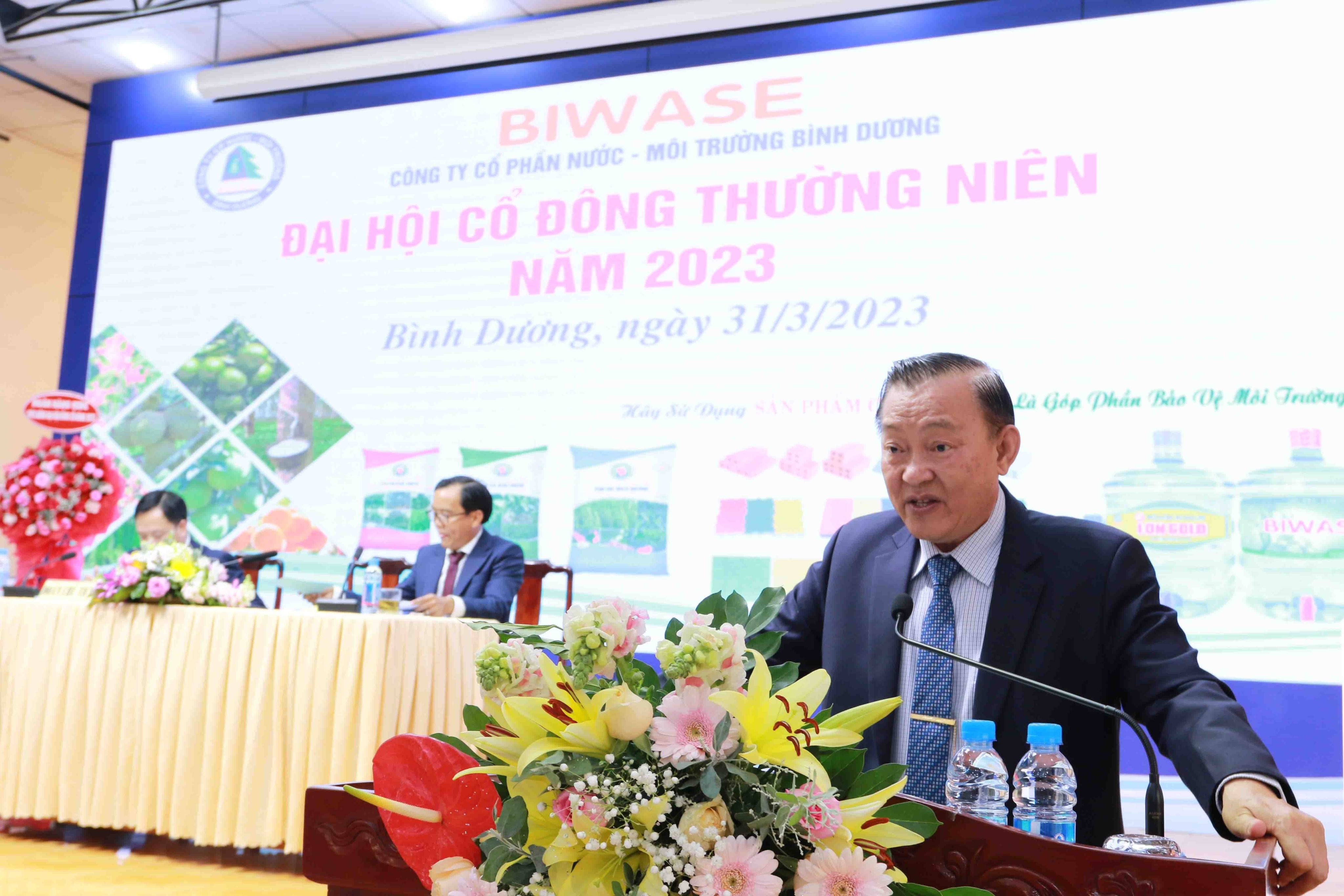 Ông Nguyễn Văn Thiền, Chủ tịch Biwase phát biểu về kết quả hoạt động năm 2022 và kế hoạch kinh doanh năm 2023 (Ảnh: Lê Toàn).