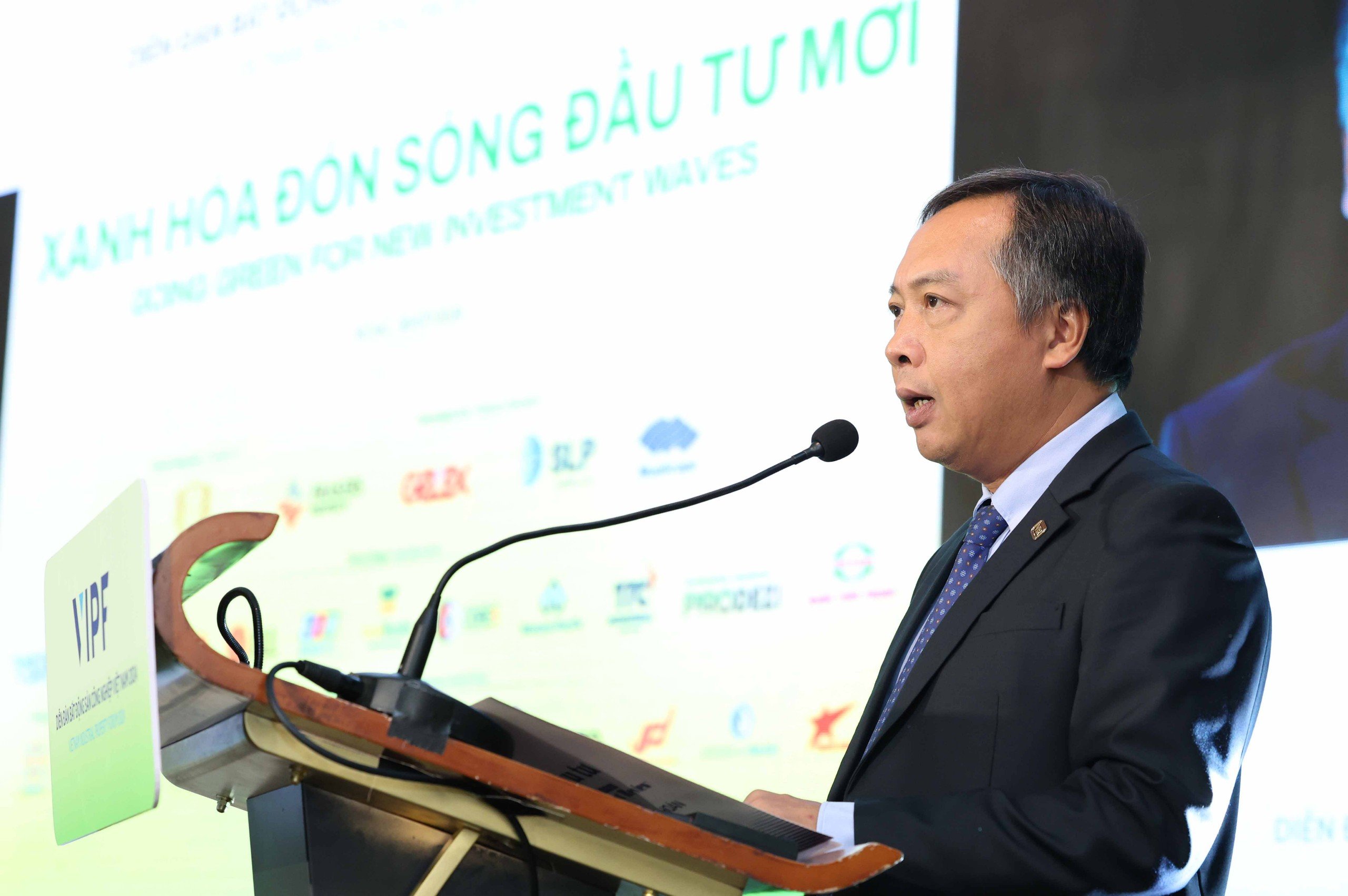Ông Lê Trọng Minh, Tổng biên tập Báo Đầu tư phát biểu Khai mạc Diễn đàn bất động sản công nghiệp Việt Nam (VIPF) 2024