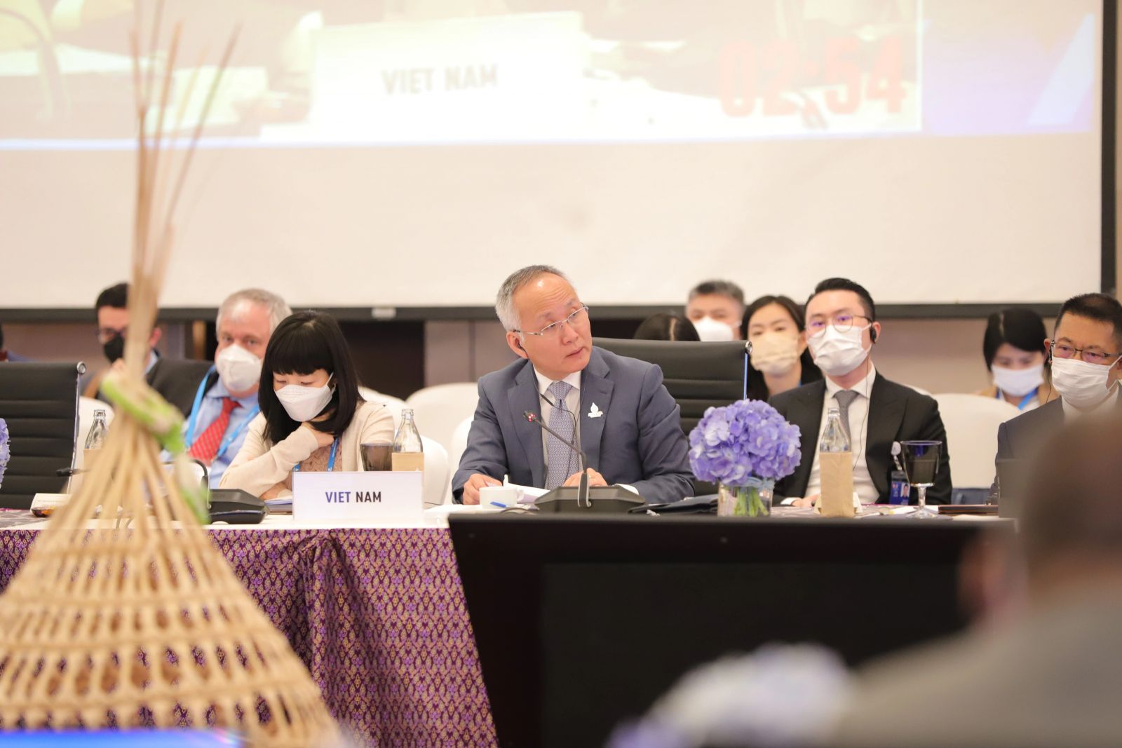 Thứ trưởng Trần Quốc Khánh dự Hội nghị Bộ trưởng Thương mại (MRT) APEC