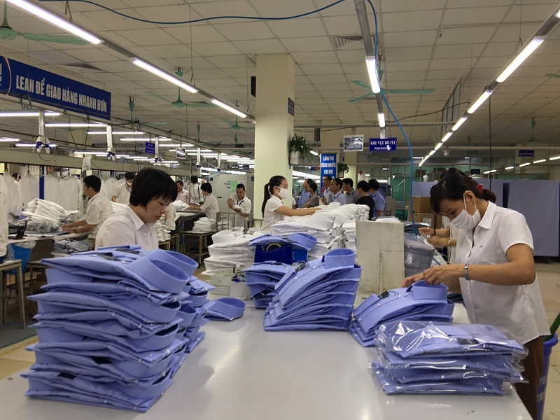 SI Research ước tính tăng trưởng doanh thu của các công ty sản xuất dệt may tại Việt Nam sẽ giảm tốc trong 6 tháng cuối năm 2022 và năm 2023.