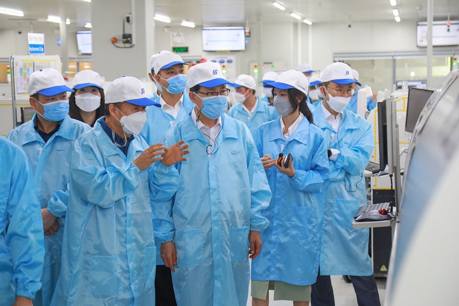Samsung tiếp tục hỗ trợ các doanh nghiệp sản xuất phía Nam phát triển nhà máy thông minh.