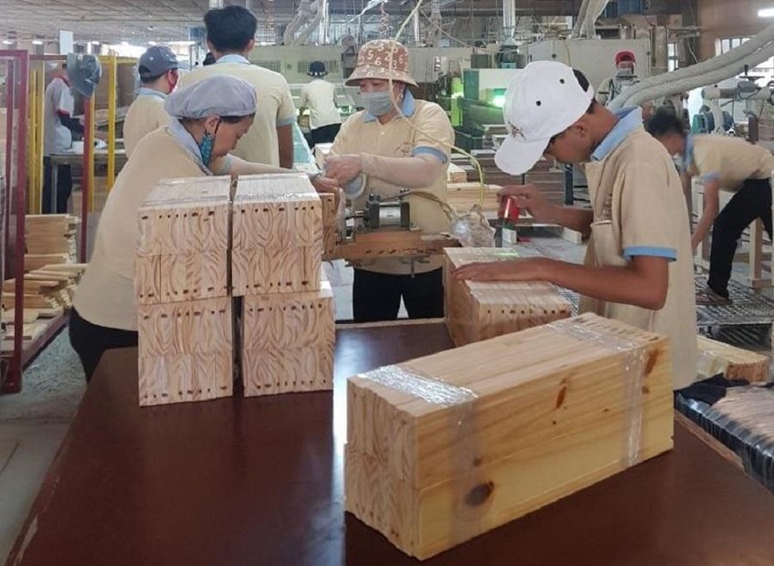 DOC ra thời hạn nộp dữ liệu và thông tin trong vụ việcđiều tra chống lẩn tránh thuế chống bán phá giá và chống trợ cấp đối với tủ gỗ nhập khẩu từ Việt Nam tủ gỗ 