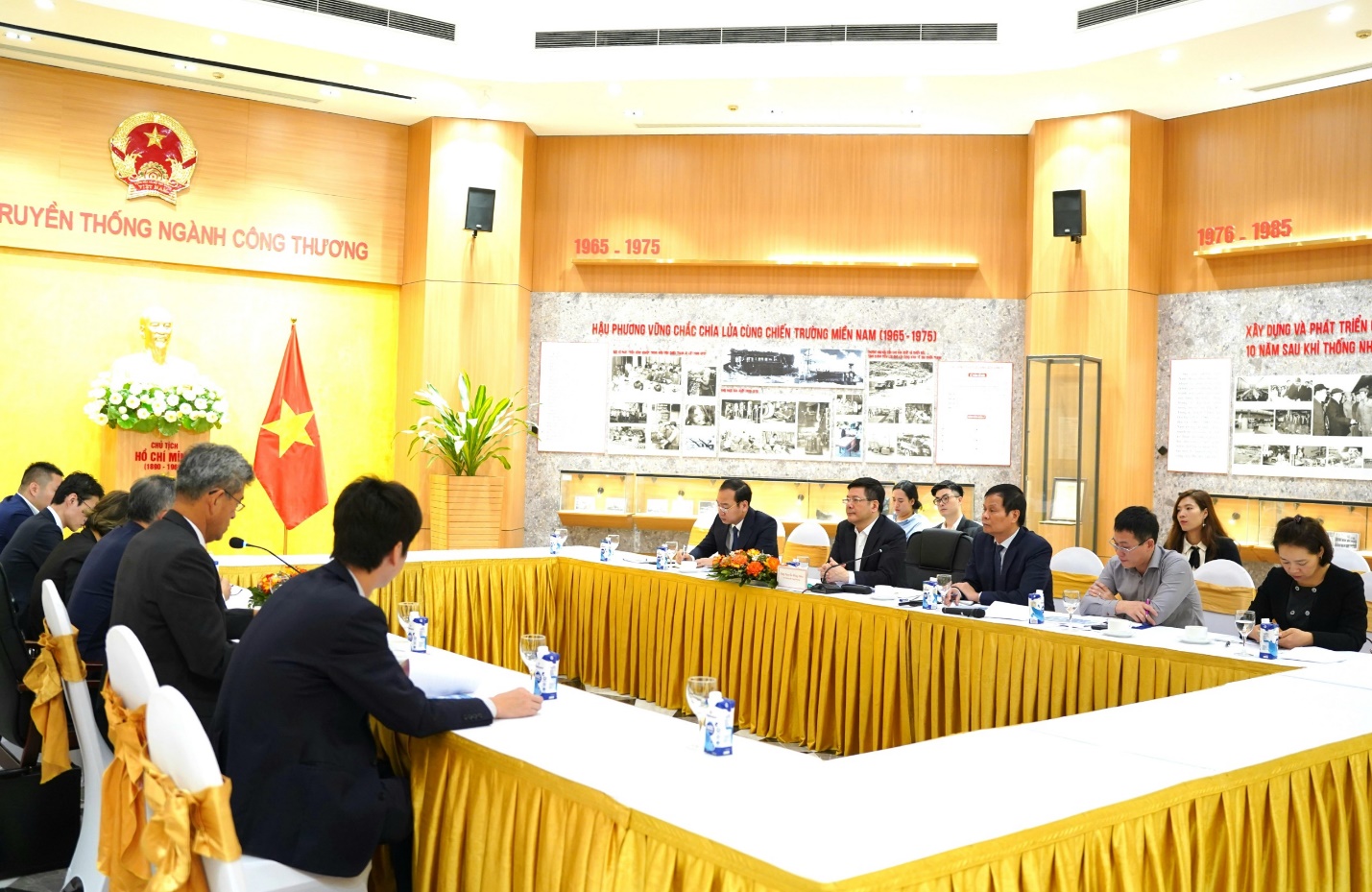 Bộ trưởng Nguyễn Hồng Diên đã tiếp và làm việc với Công ty Cổ phần EREX (Nhật Bản) về đầu tư phát triển điện sinh khối.