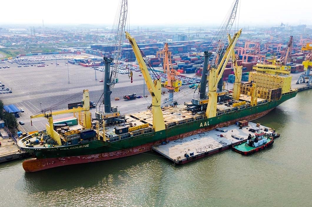 Cảng Tân Vũ - Hải Phòng đang bị ảnh hưởng lớn do cắt điện luân phiên.