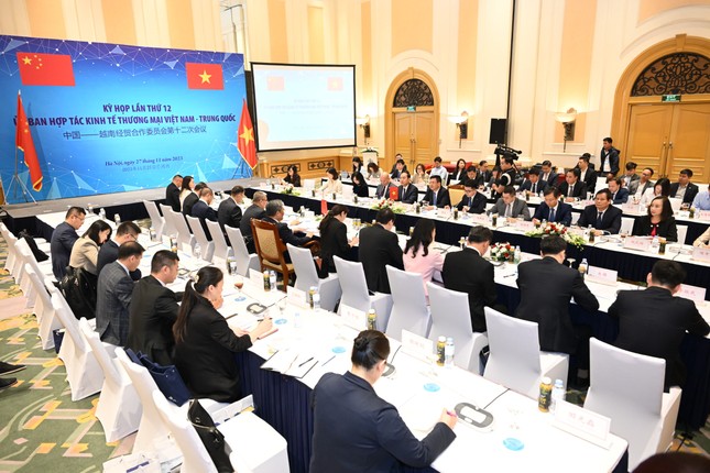 Việt Nam - Trung Quốc đồng thuận thúc đẩy dòng chảy thương mại song phương