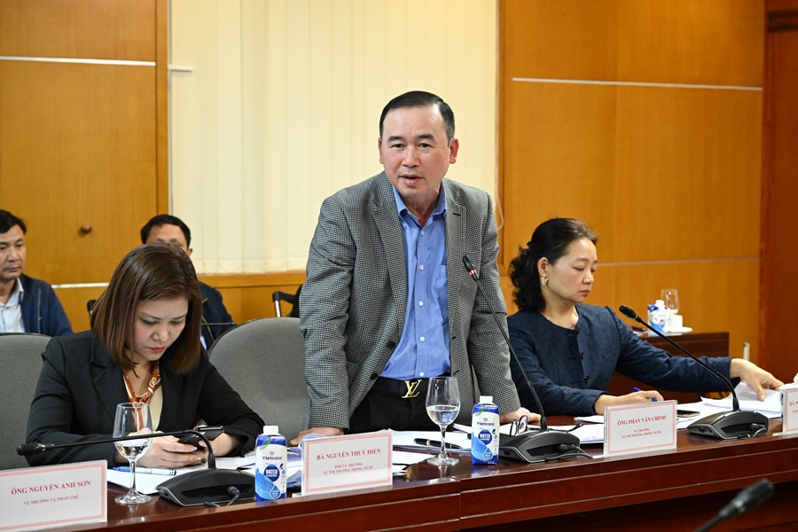 Vụ trưởng Vụ Thị trường trong nước, ông Phan Văn Chinh cho biết, tổng nguồn xăng dầu tối thiểu năm 2024 