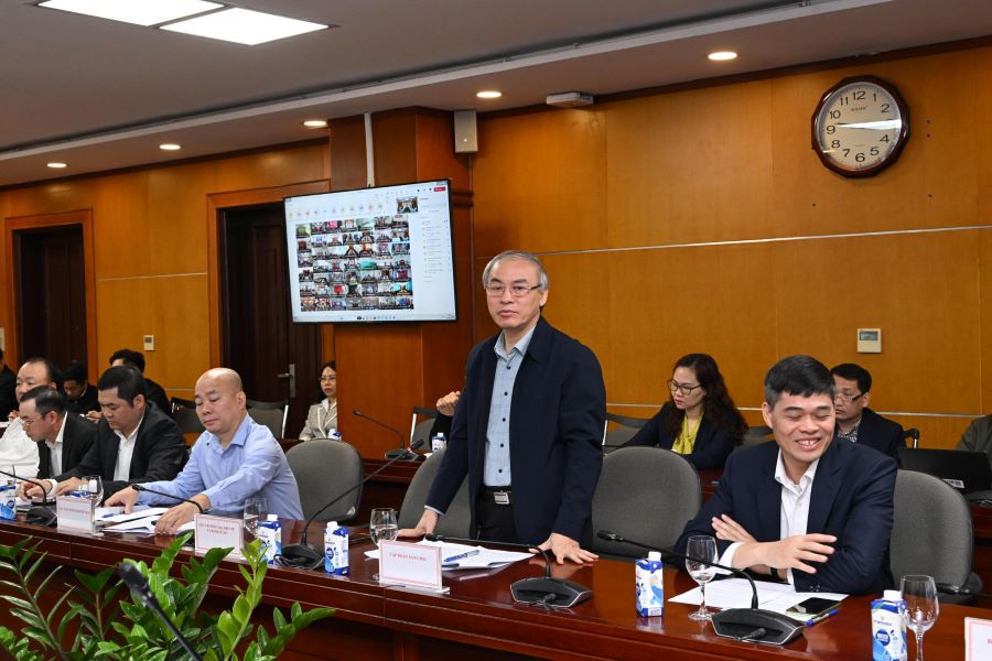 Ông Trần Ngọc Năm - Phó Tổng Giám đốc Petrolimex phát biểu tại Hội nghị