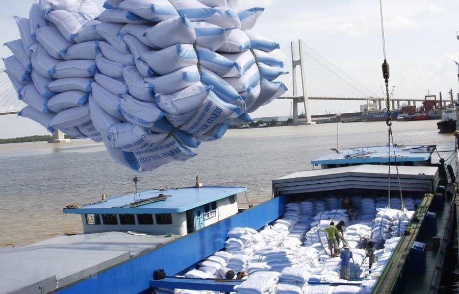 Việc Indonesia tăng nhập khẩu gạo thêm 1,6 triệu tấn, đồng nghĩa tăng thêm cơ hội xuất khẩu cho DN gạo Việt Nam.