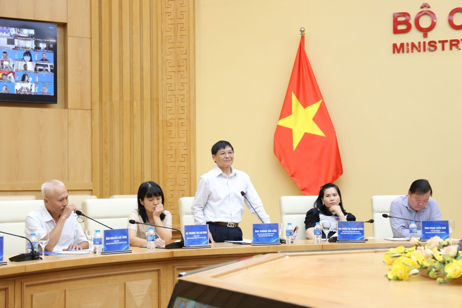 Phó chủ tịch Vitas Trương Văn Cẩm thông tin về tình hình sản xuất, xuất khẩu