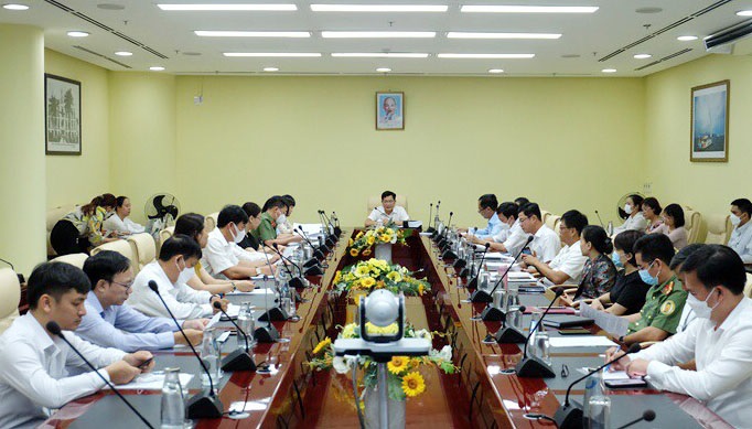 Ông Trần Phước Sơn chủ trì cuộc họp tổ chức Diễn đàn phát triển đường bay châu Á – Routes Asia 2022.