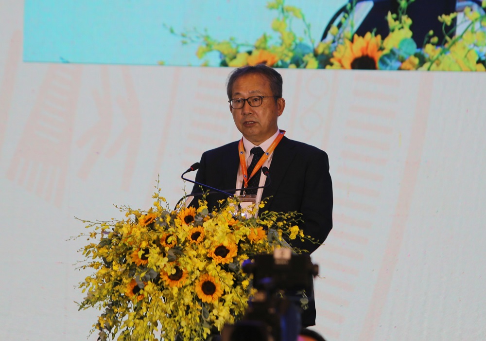Ông Yamada Takio phát biểu tại Diễn đàn đầu tư Đà Nẵng.