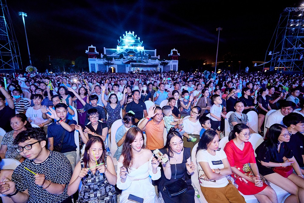 Người dân và du khách tại Đà Nẵng có những trải nghiệm tuyệt với tại đại nhạc hội.